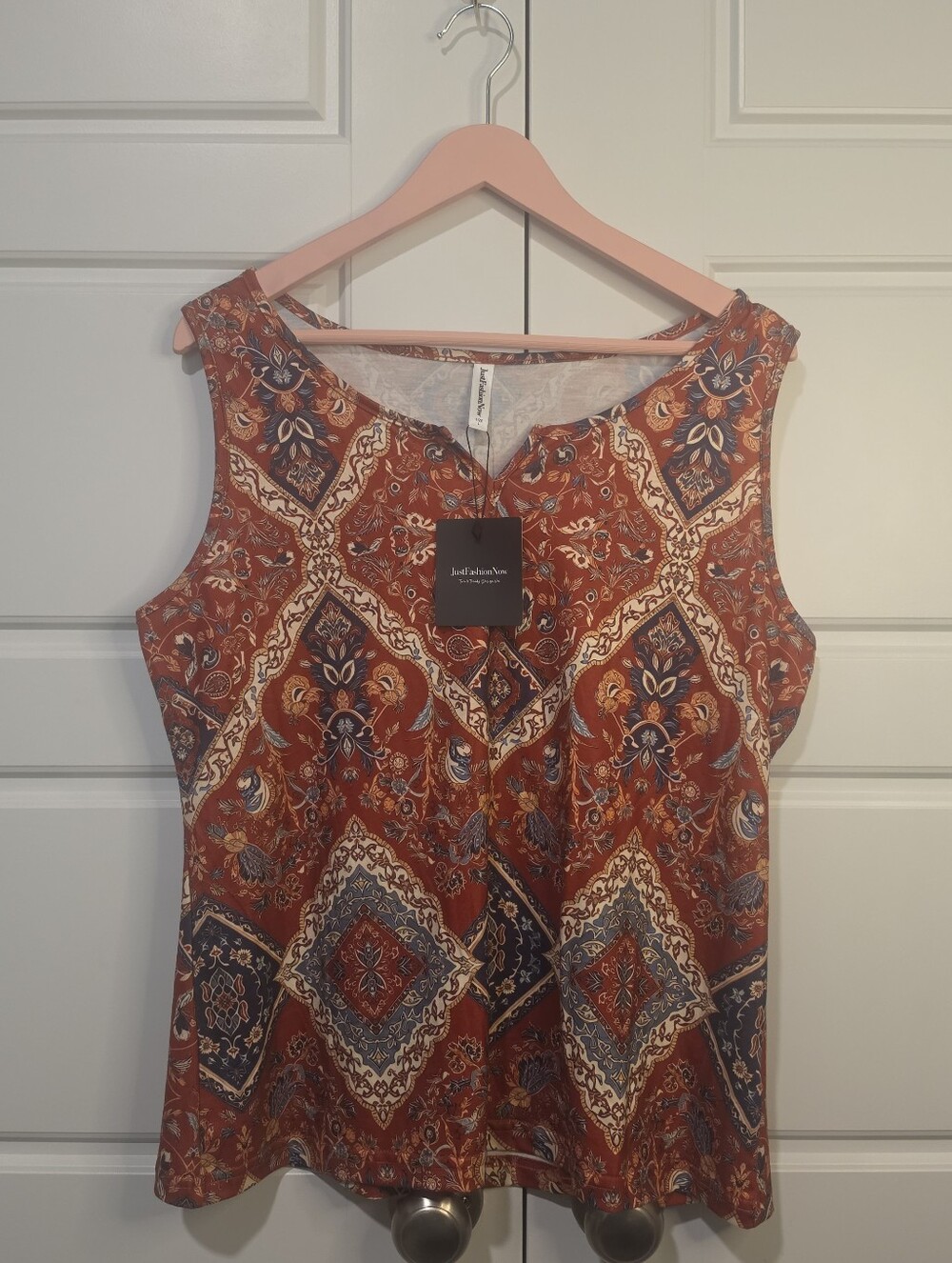 JustFashionNow Boho Orange Sleeveless Top size Large